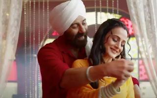 Ameesha Patel Grateful To Anil Sharma For Recognising Tara-Sakeena's Impact On Gadar 2's Success